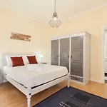 Feel At - Free Private Parking Apartament *