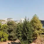 Feel At - Free Private Parking Apartament *
