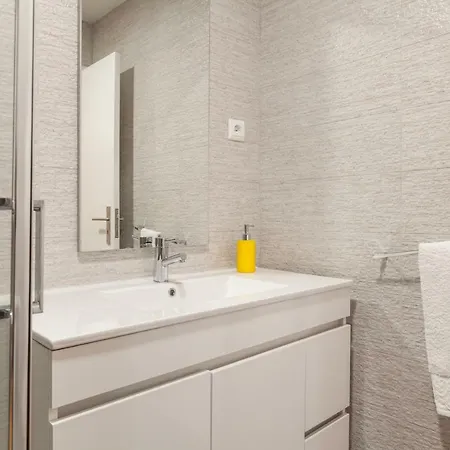 Feel At - Free Private Parking Braga