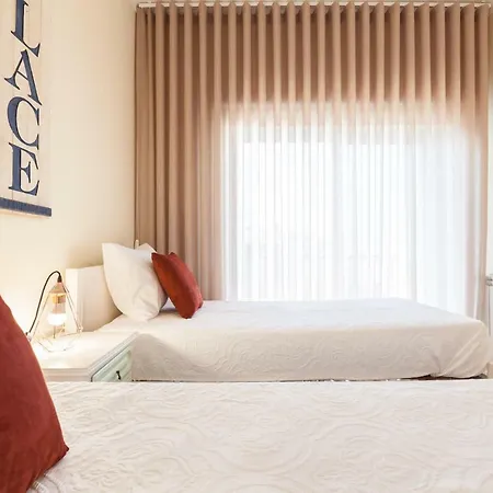 Feel At - Free Private Parking