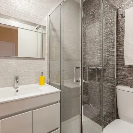 Apartman Feel At - Free Private Parking Braga