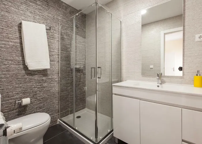 Feel At - Free Private Parking شقة براغا