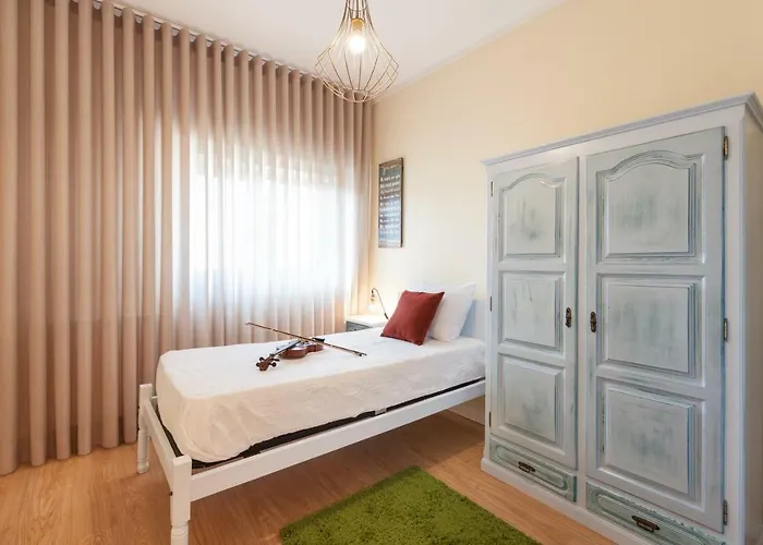 Feel At - Free Private Parking Apartment Braga